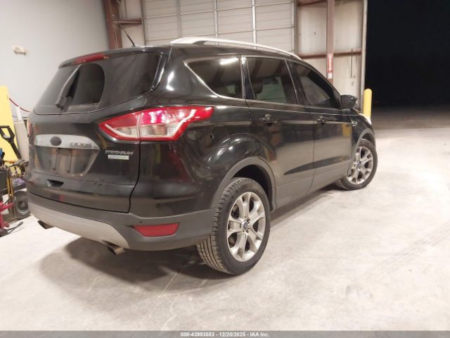 Ford Escape Titanium Image 3