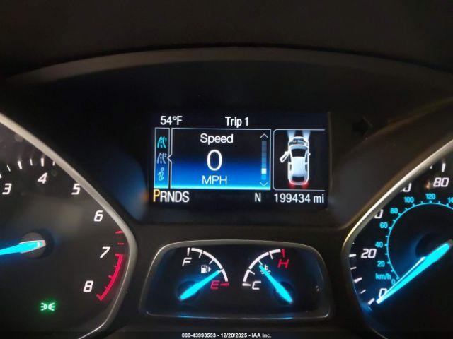 Ford Escape Titanium Image 11