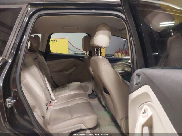 Ford Escape Titanium Image 10