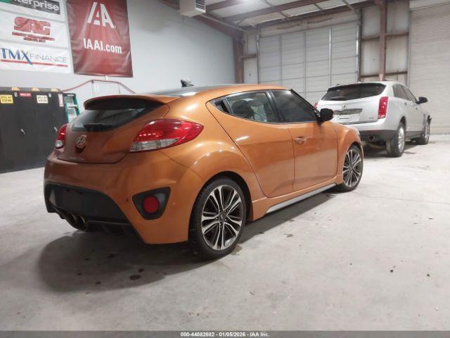 Hyundai VELOSTER Turbo Image 4