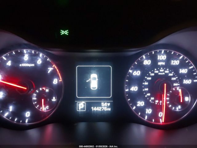 Hyundai VELOSTER Turbo Image 9