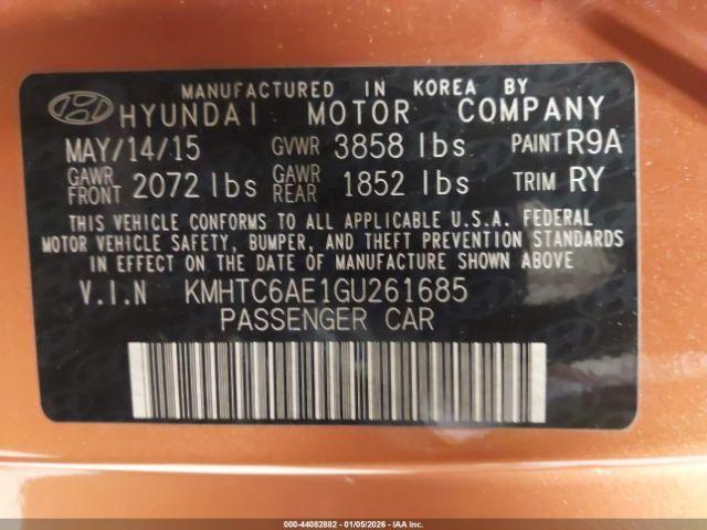 Hyundai VELOSTER Turbo Image 8