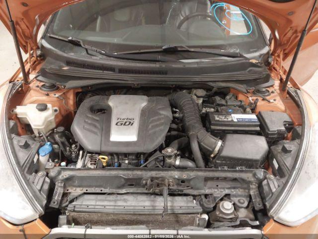 Hyundai VELOSTER Turbo Image 7