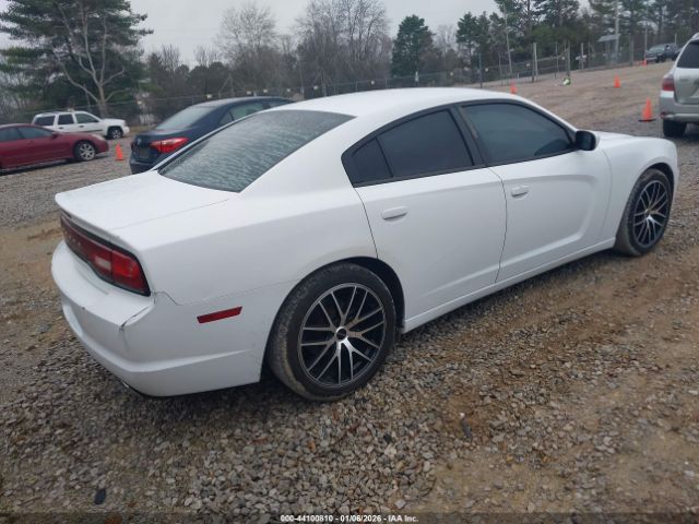 Dodge Charger Se Image 11