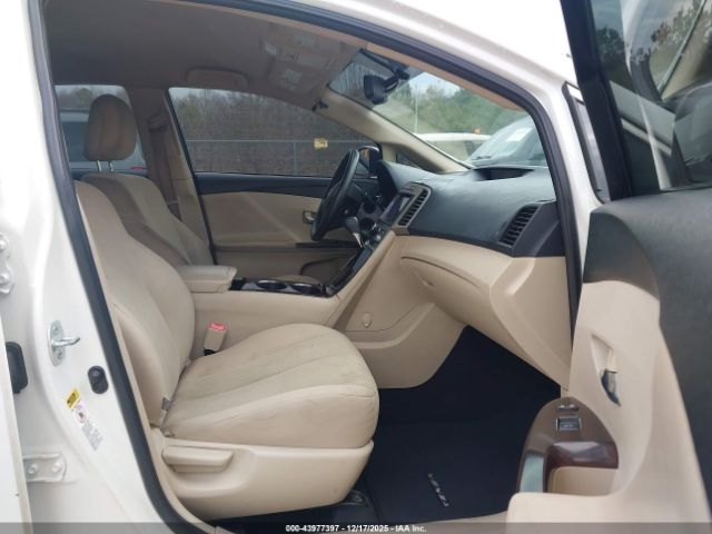 Toyota Venza Image 5