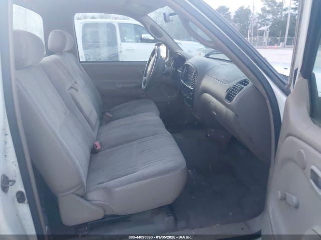 Toyota Tundra Image 3