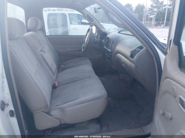 Toyota Tundra Image 3