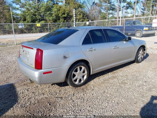 Cadillac STS V6 Image 5