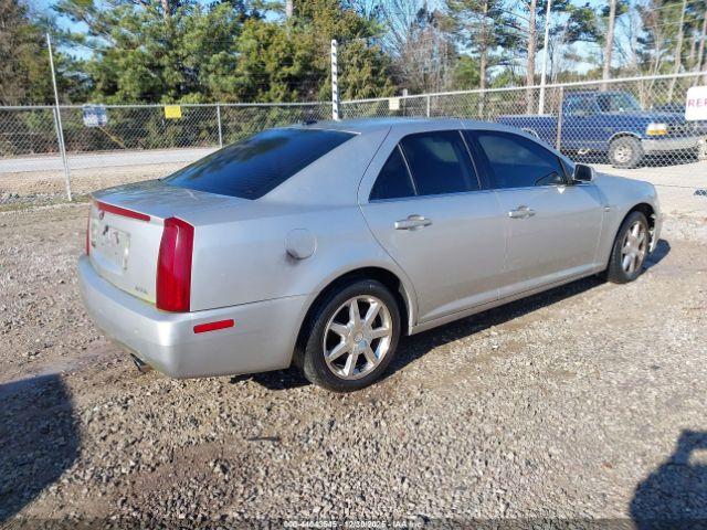 Cadillac STS V6 Image 5