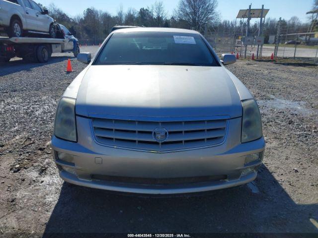 Cadillac STS V6 Image 10