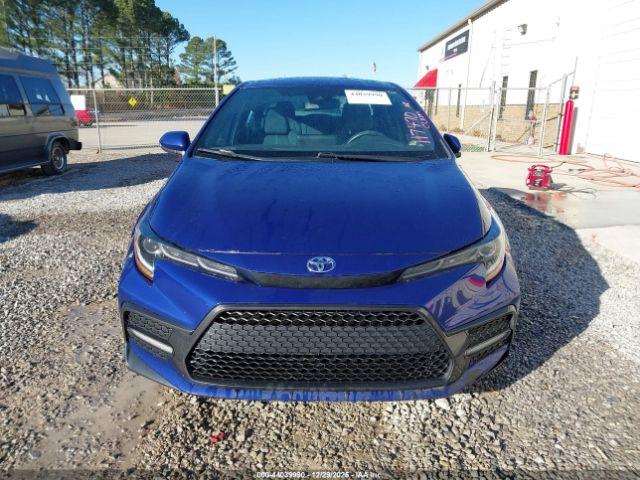 Toyota Corolla Se Image 13