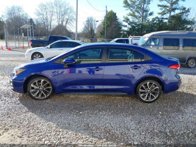 Toyota Corolla Se Image 11