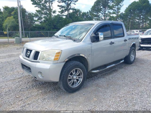 Nissan Titan Xe Image 10