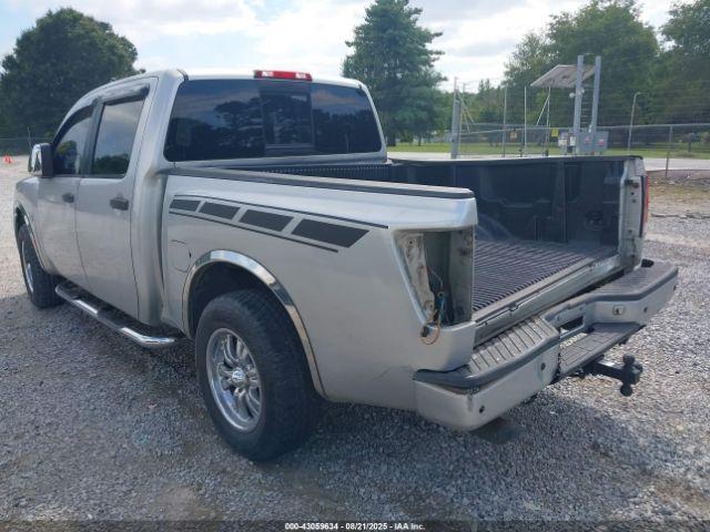 Nissan Titan Xe Image 6