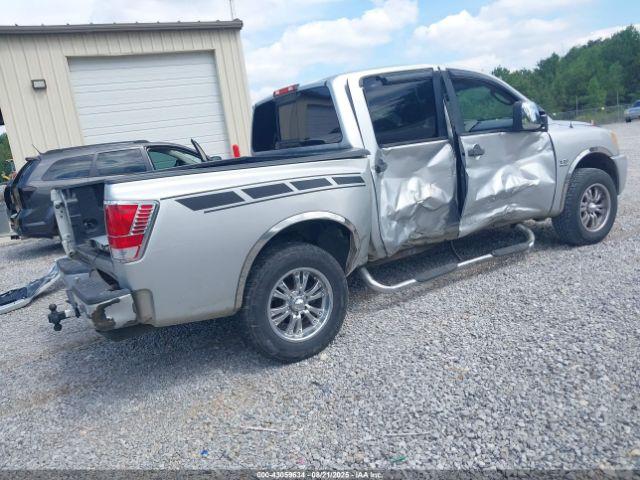 Nissan Titan Xe Image 12