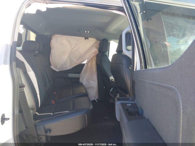 Ford F-150 Lariat Image 9