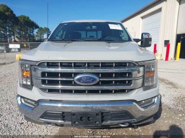 Ford F-150 Lariat Image 13