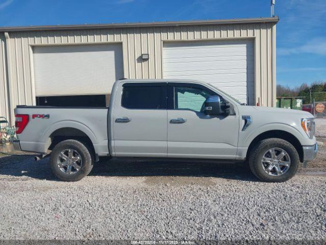 Ford F-150 Lariat Image 14