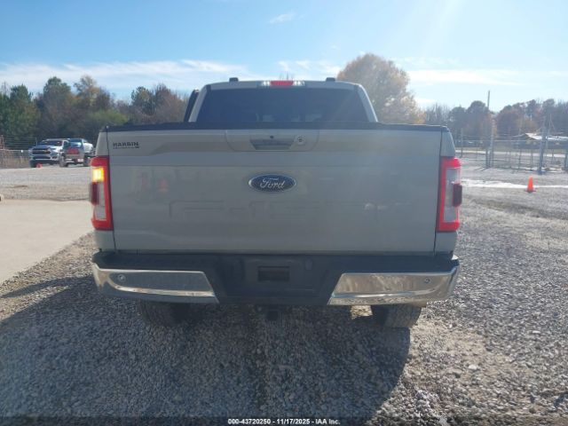 Ford F-150 Lariat Image 2