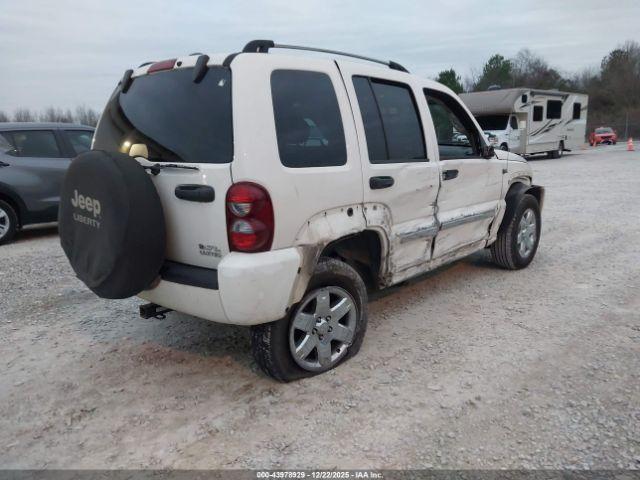Jeep Liberty Limited Edition Image 11