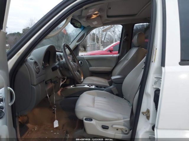 Jeep Liberty Limited Edition Image 9