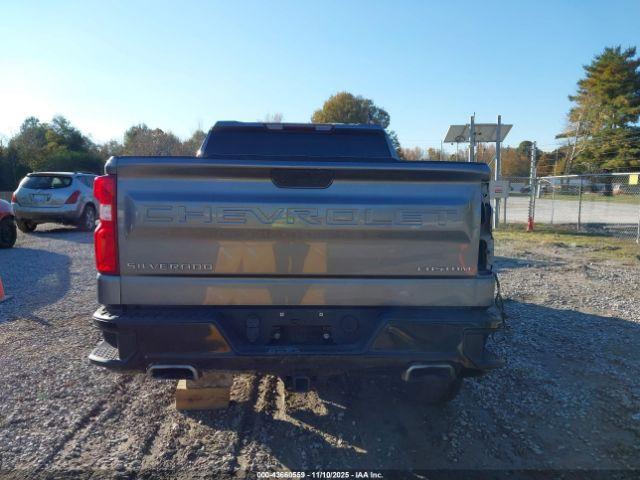 Chevrolet Silverado 1500 4wd  Short Bed Custom Trail Boss Image 12