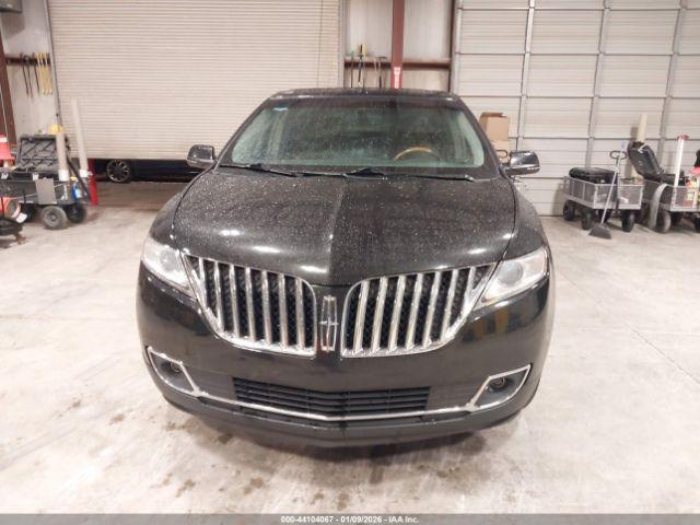 Lincoln MKX Image 12
