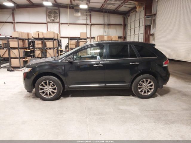 Lincoln MKX Image 11