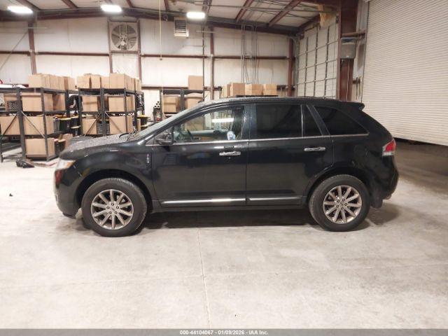Lincoln MKX Image 11