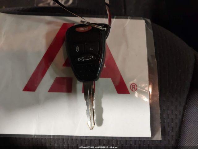 Chrysler 200 Lx Image 5