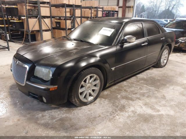 Chrysler 300c Image 6