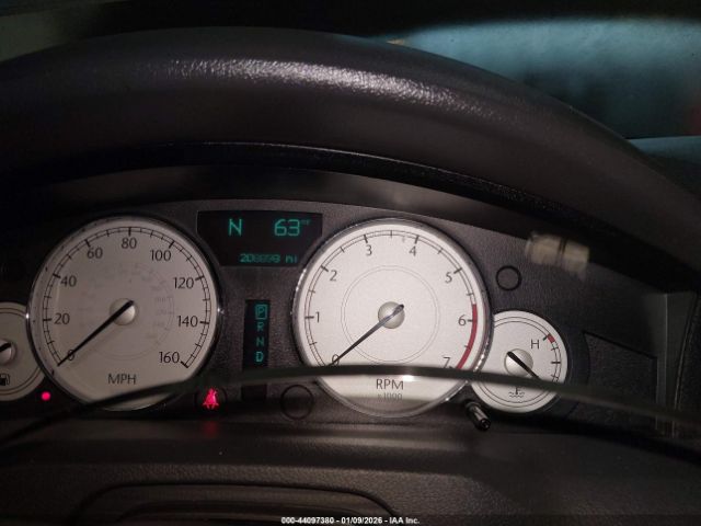 Chrysler 300c Image 5