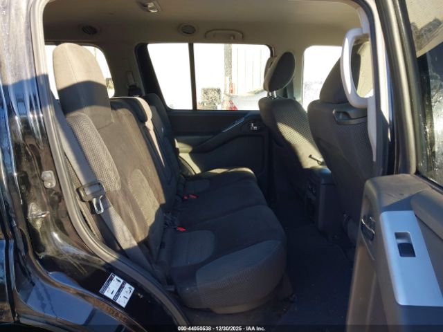 Nissan Pathfinder Sv Image 8