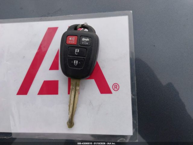 Toyota Corolla Le Image 8