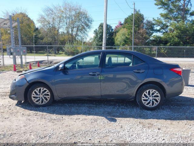 Toyota Corolla Le Image 10