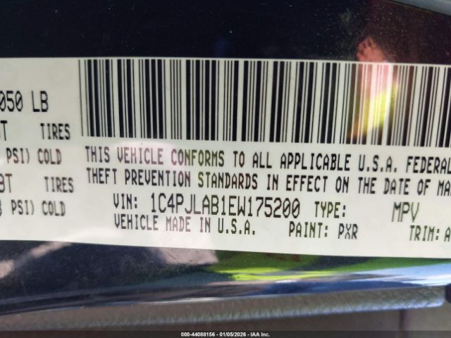 Jeep Cherokee Sport Image 3