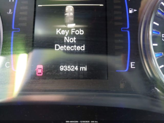 Chrysler 200 Limited Image 11