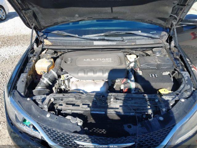 Chrysler 200 Limited Image 5